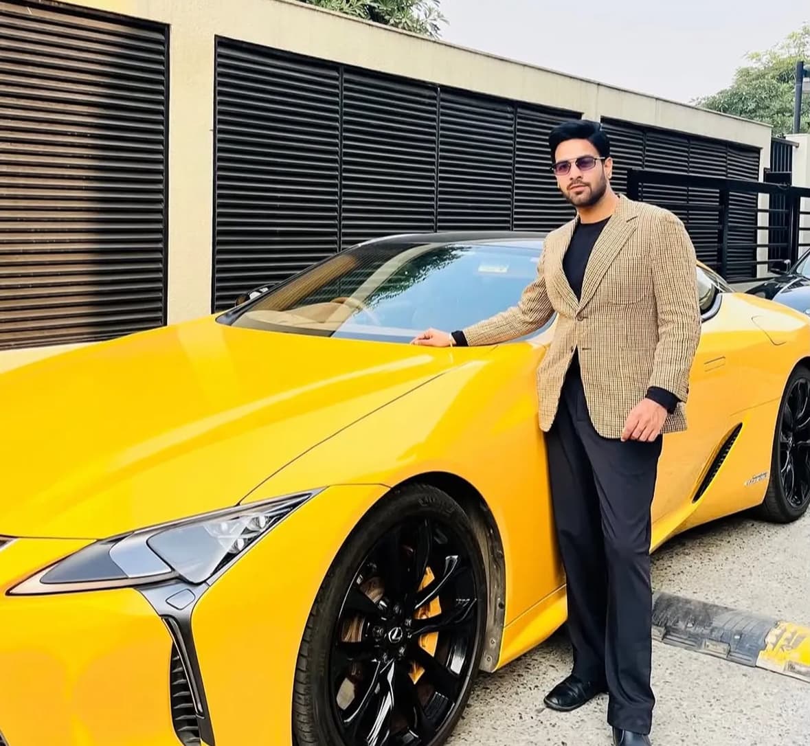 Akash Mishra - Fashion, Style & Aesthetics