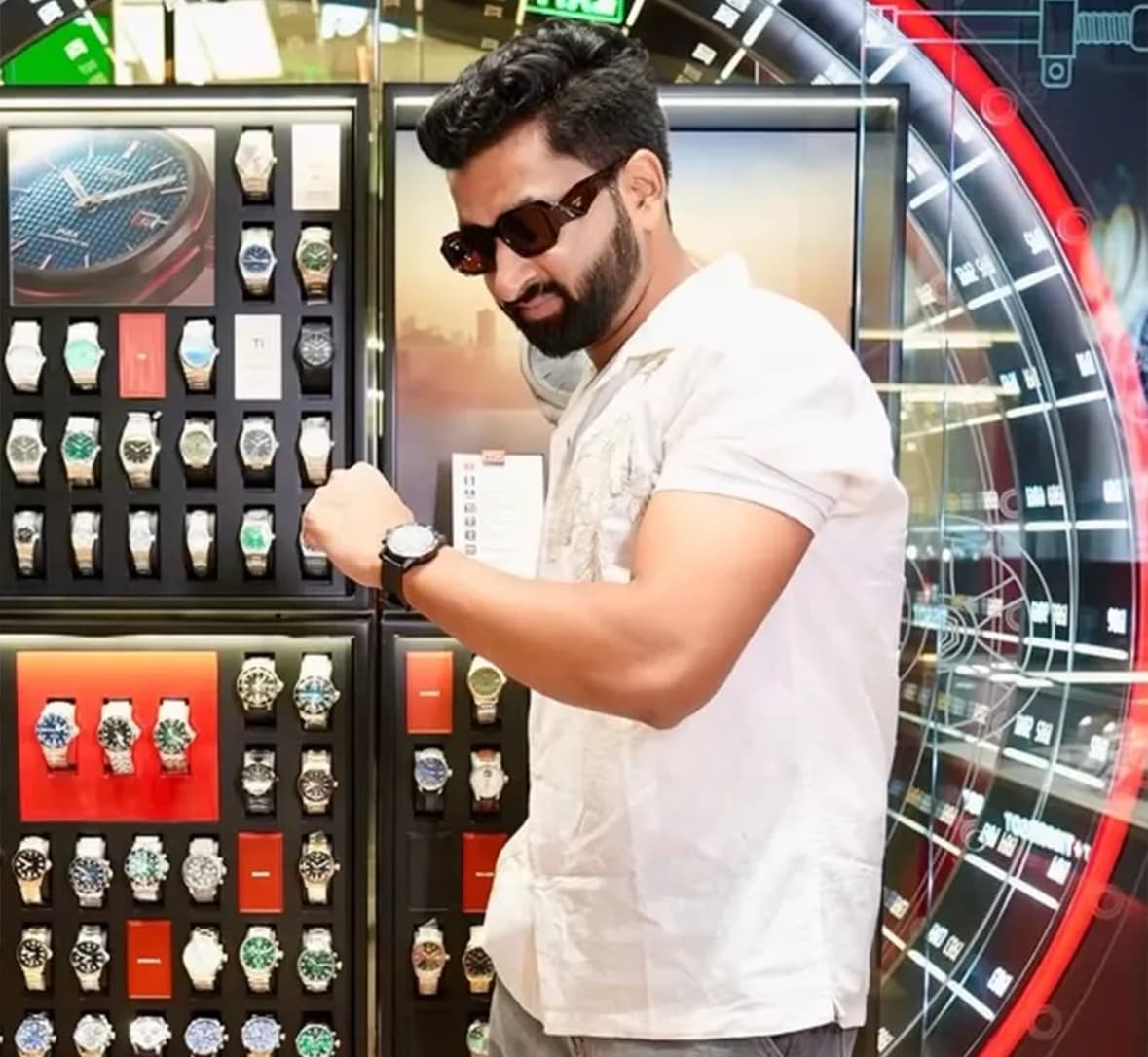 Priyanshu Saxena - Fashion, Style & Aesthetics